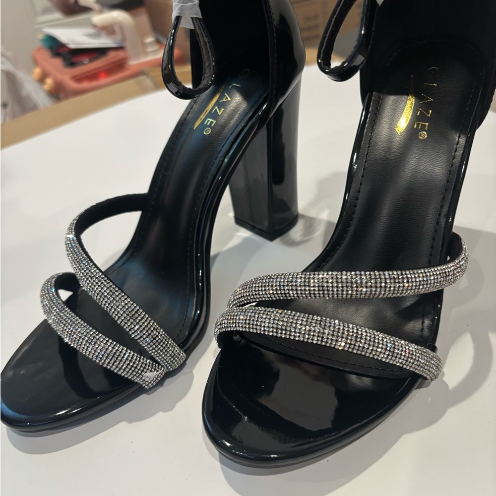 Glaze Shiny Black and Glittering Silver Heels